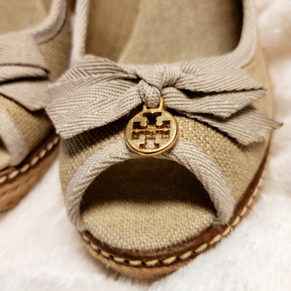 Beige Tory Burch Summer Wedges 8.5 - Picture 11 of 15